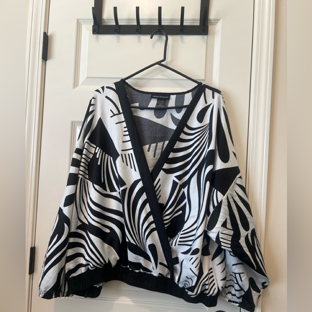 Ashley Stewart Black and White Blouse